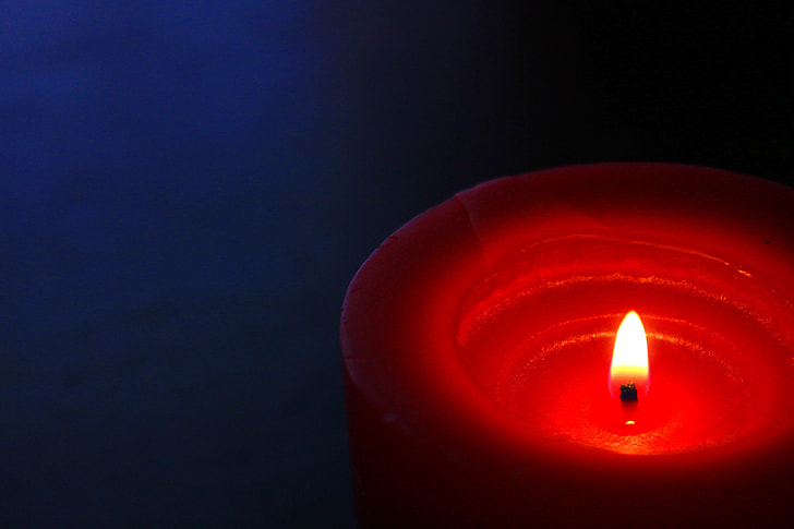 red oil candle