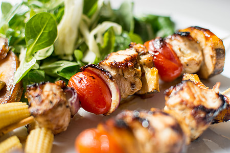 Paleo chicken skewers with plantains
