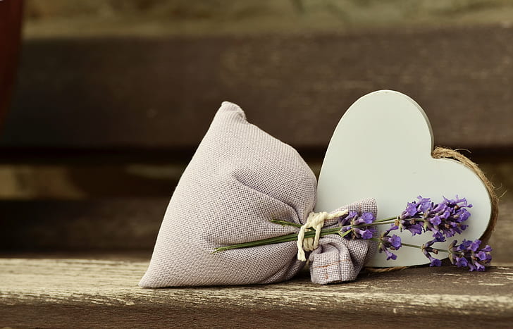 lavender flower and white wooden heart decor