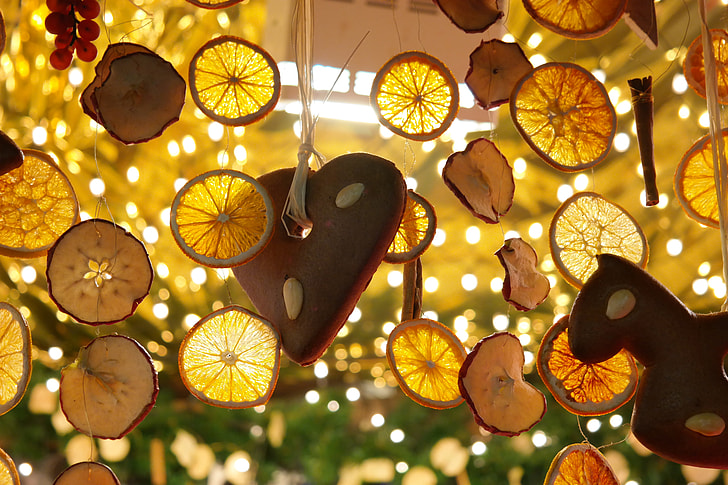 sliced lemon hanging decorations