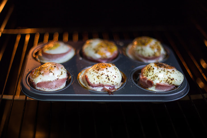 Baked eggs and bacon