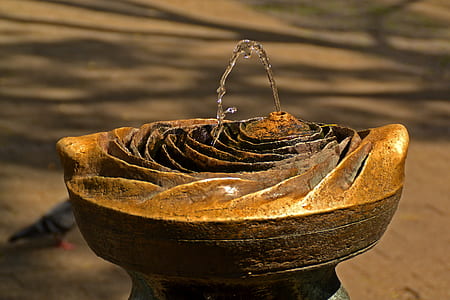 round brown flower fountain