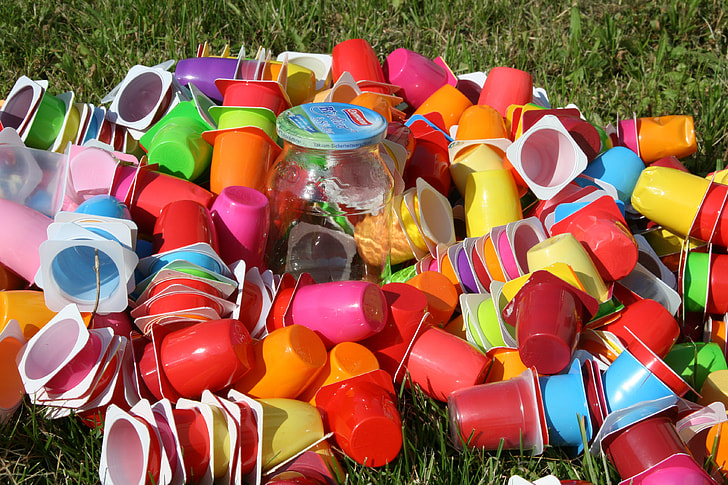 assorted-color plastic cup lot