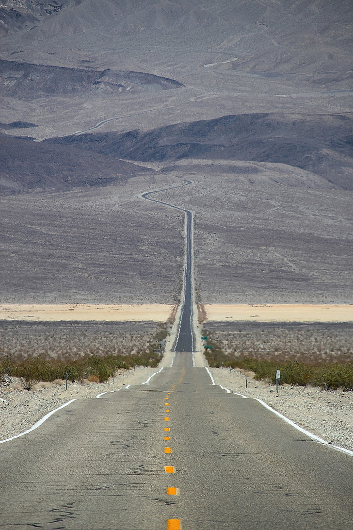 photo of a roadway