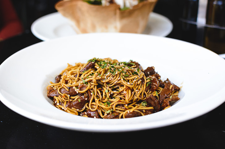 Oyster sauce noodles with beef meat