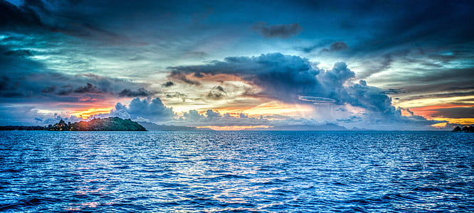 amazing blue ocean under clouds HDR photography
