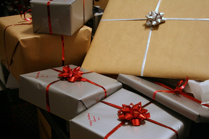 grey and yellow gift boxes