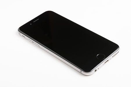 photo of space gray iPhone 6