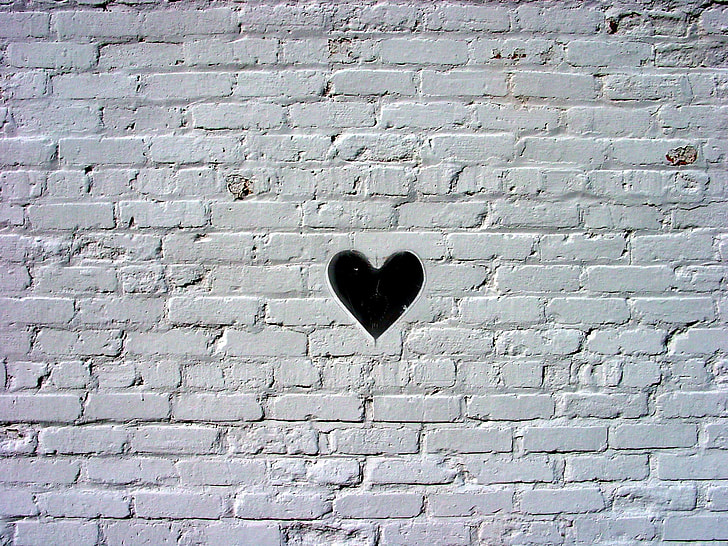 black heart digital wallpaper