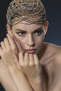 woman naked with beaded headdress
