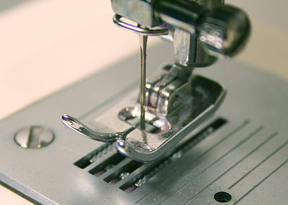 gray metal sewing machine neddle