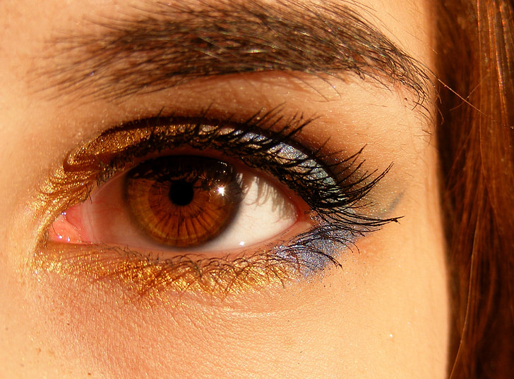 woman's brown eye