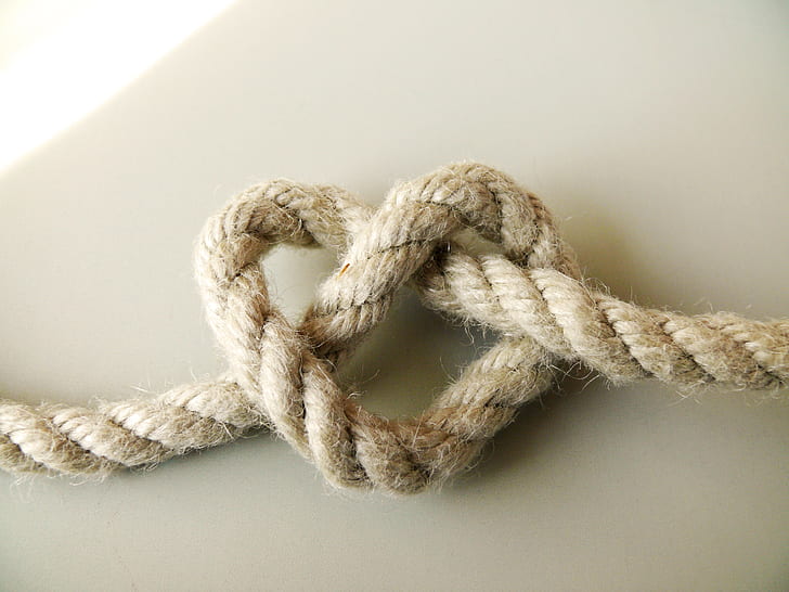 knot of brown rope close up photo
